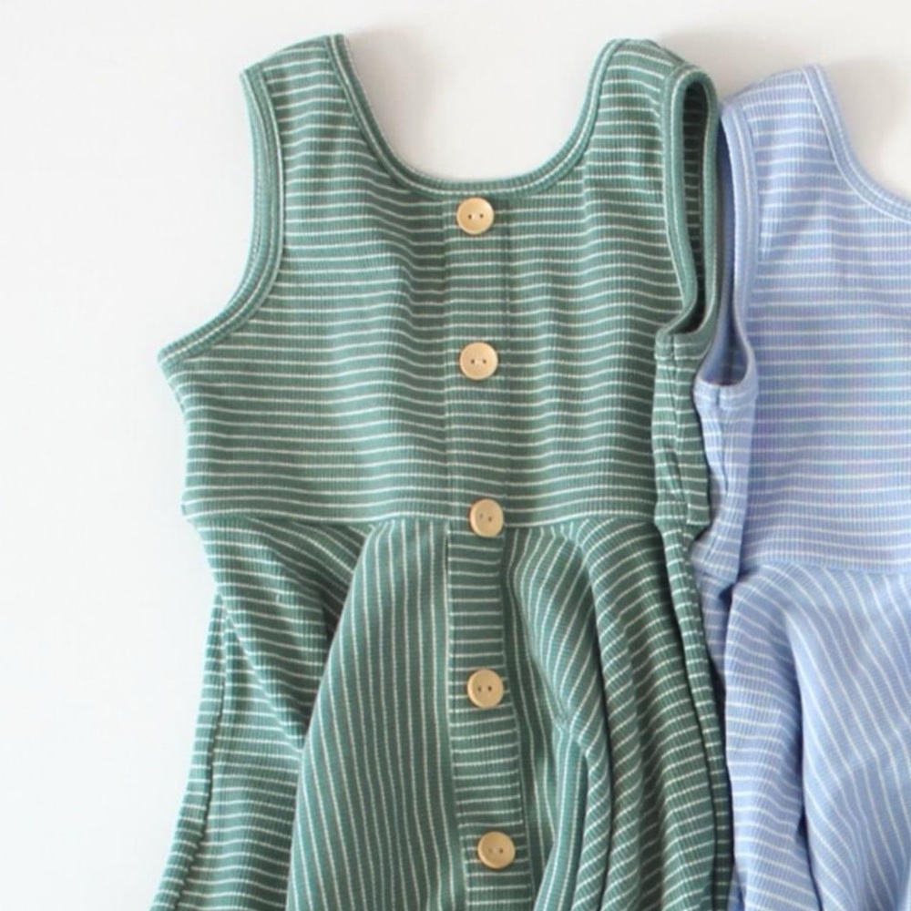 NWOT Jane + Jo Green Striped Sleeveless Dress
